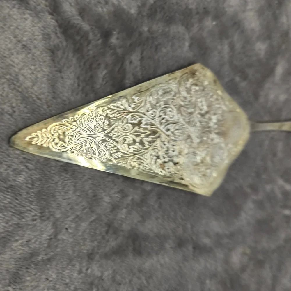 Vintage Silver Plated Etched Floral Cake Server Serrated Pie Slicer‎ 11.25 Inch
